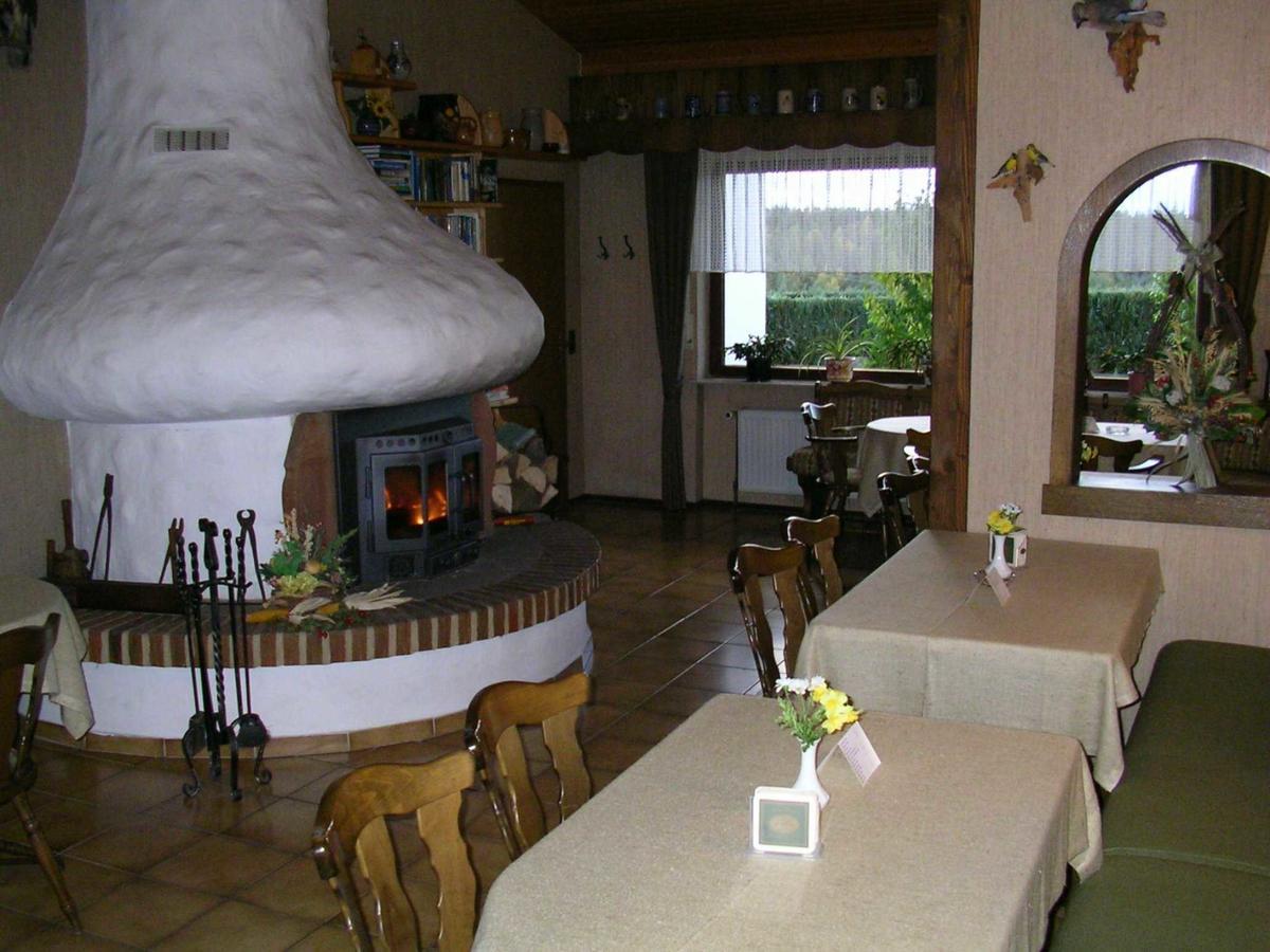 Cafe Best Gaestezimmer Bullau ภายนอก รูปภาพ